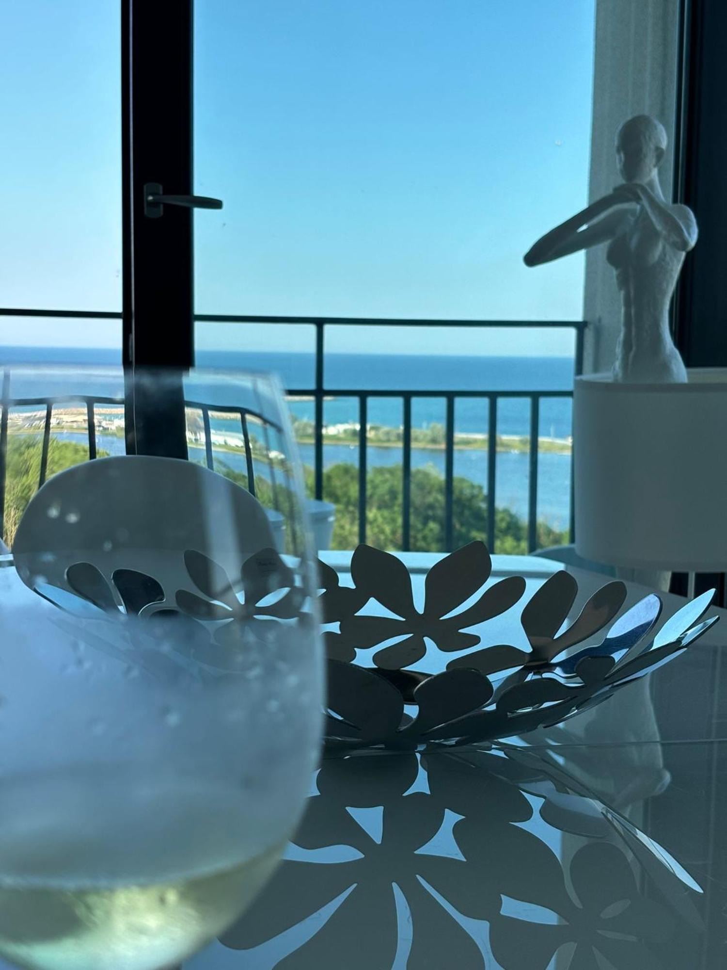 Donna Alba Seaview Penthouse, Casa Ta De Pe Plaja Apartman Neptun Kültér fotó
